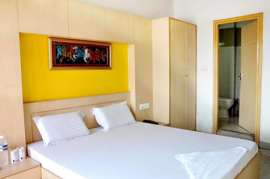 Hotel Ganga View Харидвар Экстерьер фото